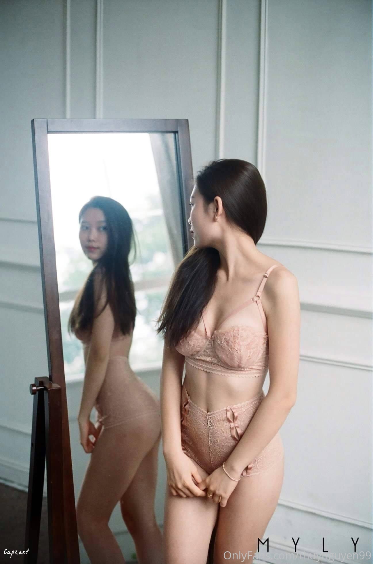 Onlyfans thuynguyen99 nude leaked 143 ohfree.net  - Thúy Nguyễn Onlyfans thuynguyen99 nude leaked (152 photos)