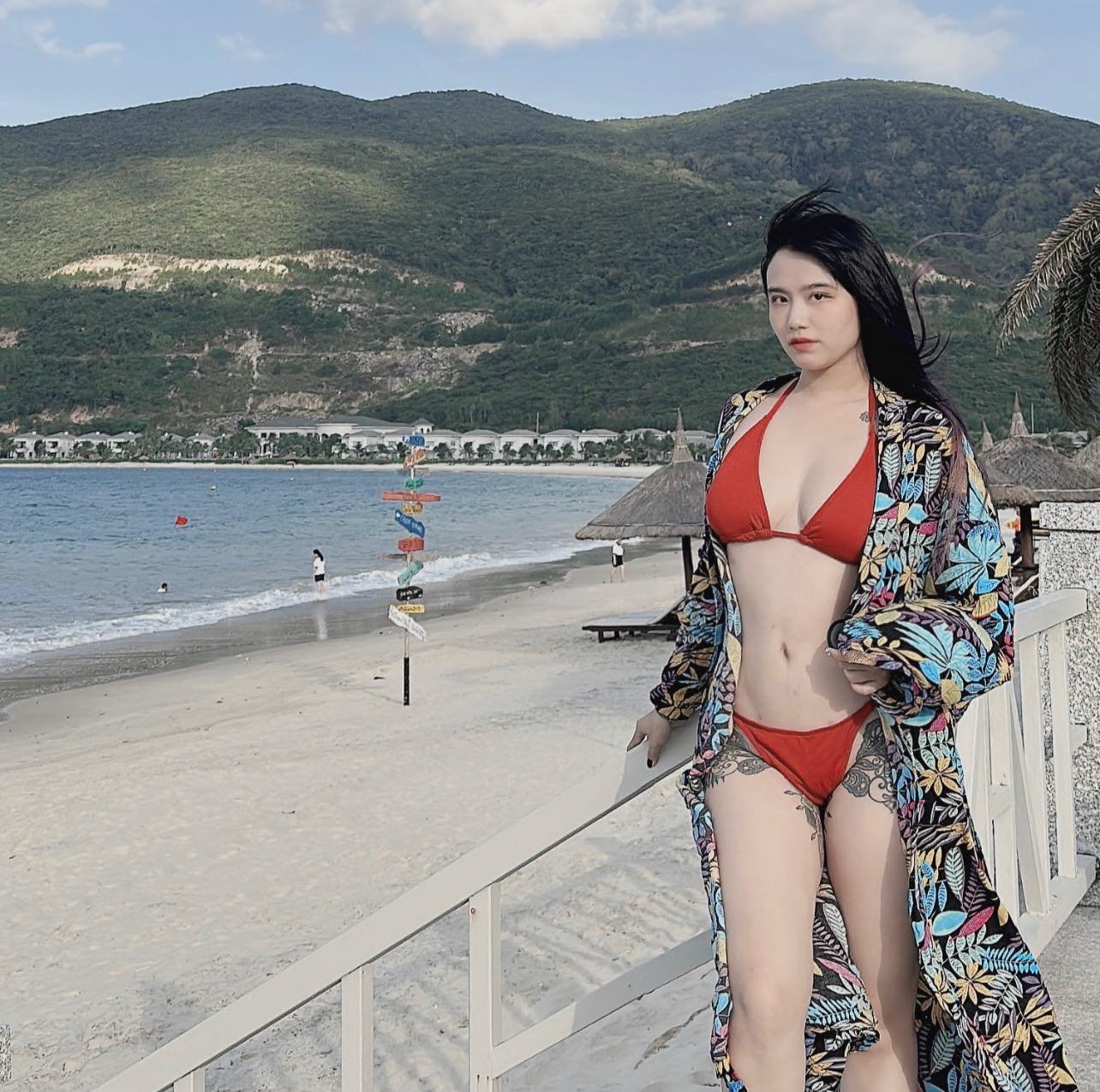 Clip sex Vũ Mỹ Linh AKA Linh Miu lộ clip bán dâm 3 phút Clip sex Linh Miu 012 - Clip sex Vũ Mỹ Linh AKA Linh Miu lộ clip bán dâm 3 phút
