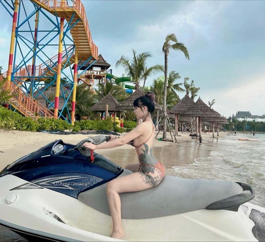 Clip sex Vũ Mỹ Linh AKA Linh Miu lộ clip bán dâm 3 phút Clip sex Linh Miu 016 - Clip sex Vũ Mỹ Linh AKA Linh Miu lộ clip bán dâm 3 phút