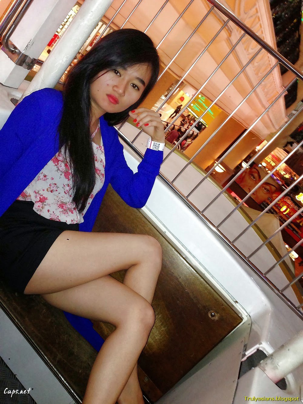 Taiwan girlfriend wild sex in Singapore 012 - Taiwan girlfriend wild sex in Singapore