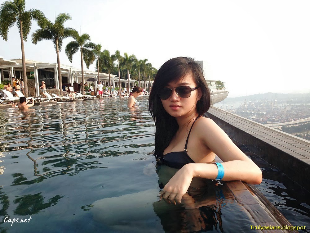 Taiwan girlfriend wild sex in Singapore 014 - Taiwan girlfriend wild sex in Singapore