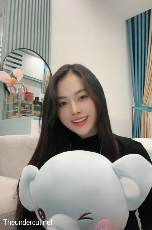 Gái gọi SAN SAN aka Tuyết Moon giải nghệ lấy chồng Gai goi San San aka Tuyet Moon nude leaked 027 - Gái gọi SAN SAN aka Tuyết Moon giải nghệ lấy chồng