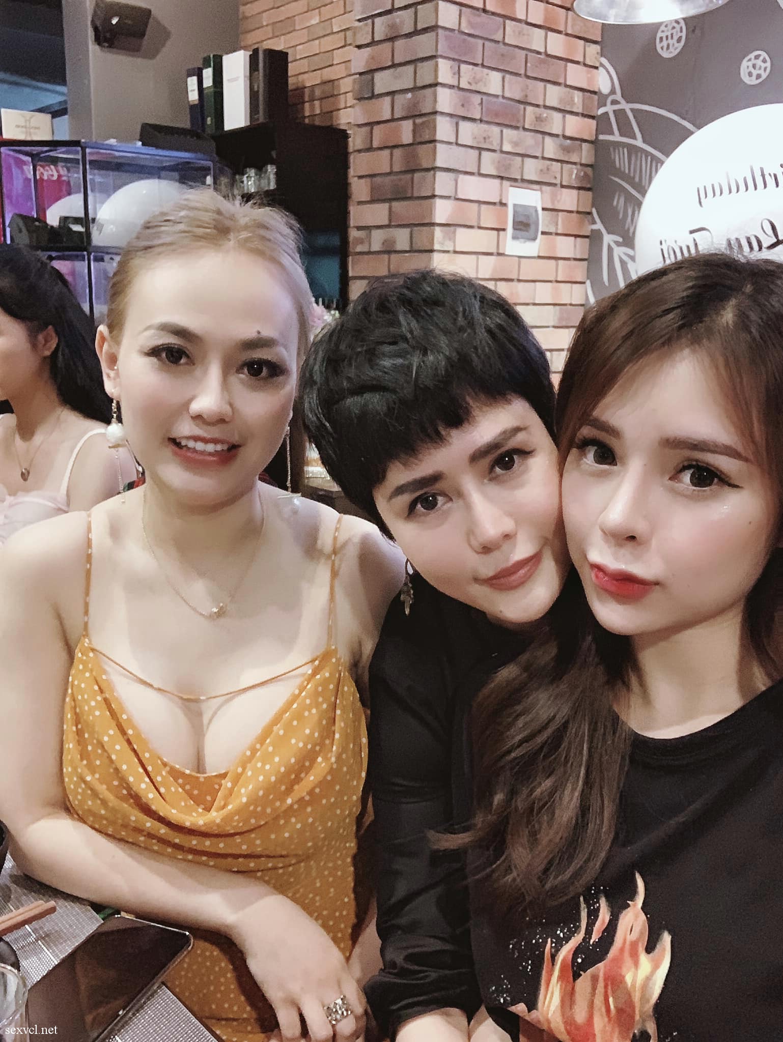 Tú bà Lan Tươi lộ ảnh nóng nude Lan Tuoi nude leaked 004 ohfree.net - Tú bà Lan Tươi lộ ảnh nóng nude