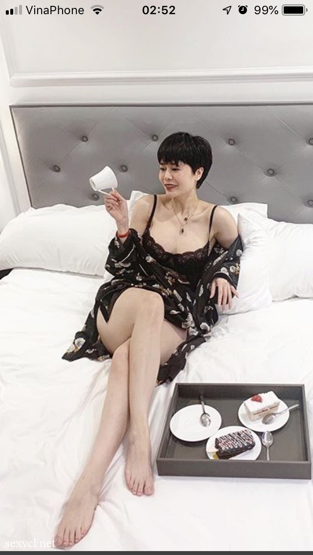 Tú bà Lan Tươi lộ ảnh nóng nude Lan Tuoi nude leaked 029 ohfree.net - Tú bà Lan Tươi lộ ảnh nóng nude