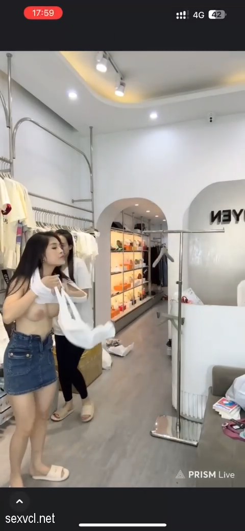 Anh sex Nhung Nguyen Boutique Hai Phong 014 - Ảnh sex Nhung Nguyễn Boutique Hải Phòng lộ hàng nude