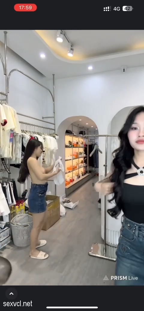 Anh sex Nhung Nguyen Boutique Hai Phong 019 - Ảnh sex Nhung Nguyễn Boutique Hải Phòng lộ hàng nude