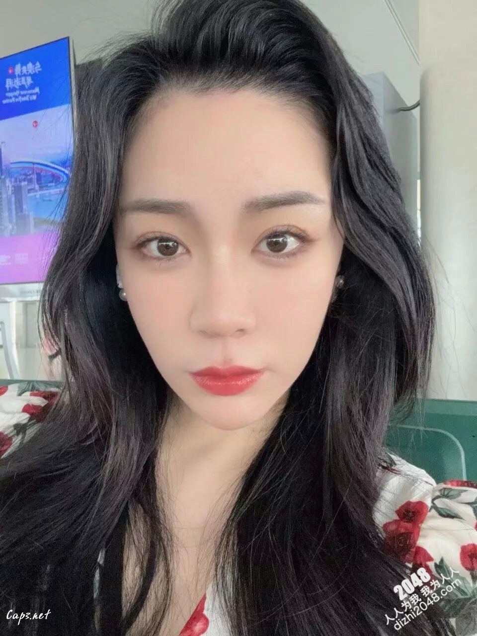 上海静安区高颜值真实母女双双下海两人共同服侍客人 Mother and daughter threesome leaks nude 026 - 上海静安区高颜值真实母女双双下海两人共同服侍客人