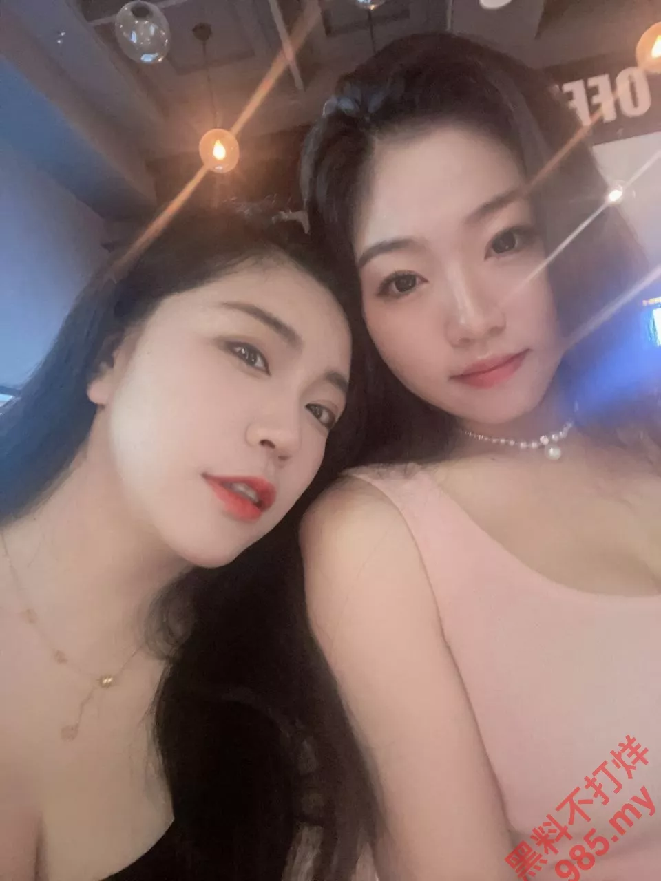 上海静安区高颜值真实母女双双下海两人共同服侍客人 Mother and daughter threesome leaks nude 26 - 上海静安区高颜值真实母女双双下海两人共同服侍客人