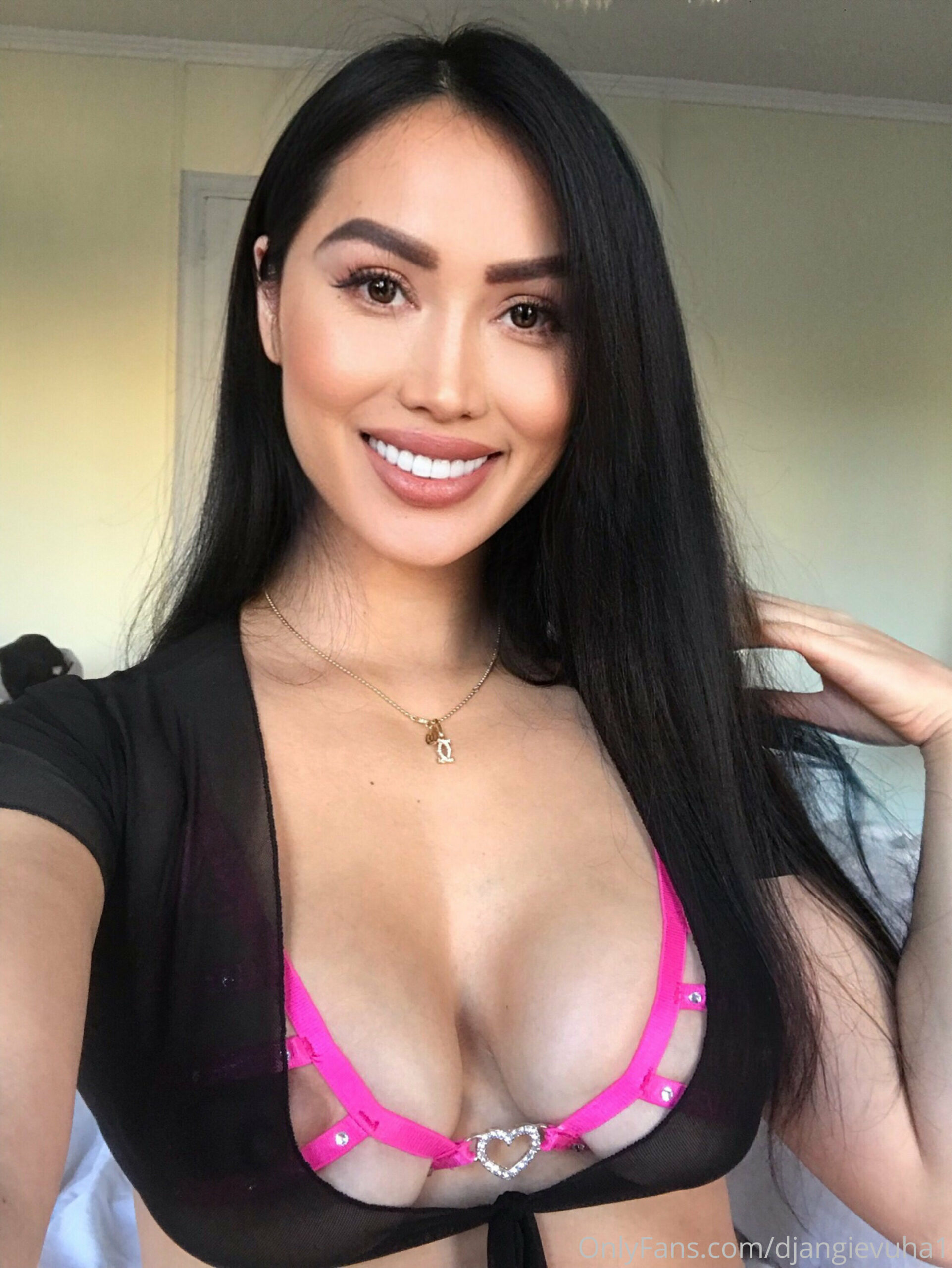 Vietnamese model, producer, DJ Angie Vu Ha leaked nude Onlyfans DJ Angie Vu Ha leaked nude 017 scaled - Vietnamese model, producer, DJ Angie Vu Ha leaked nude