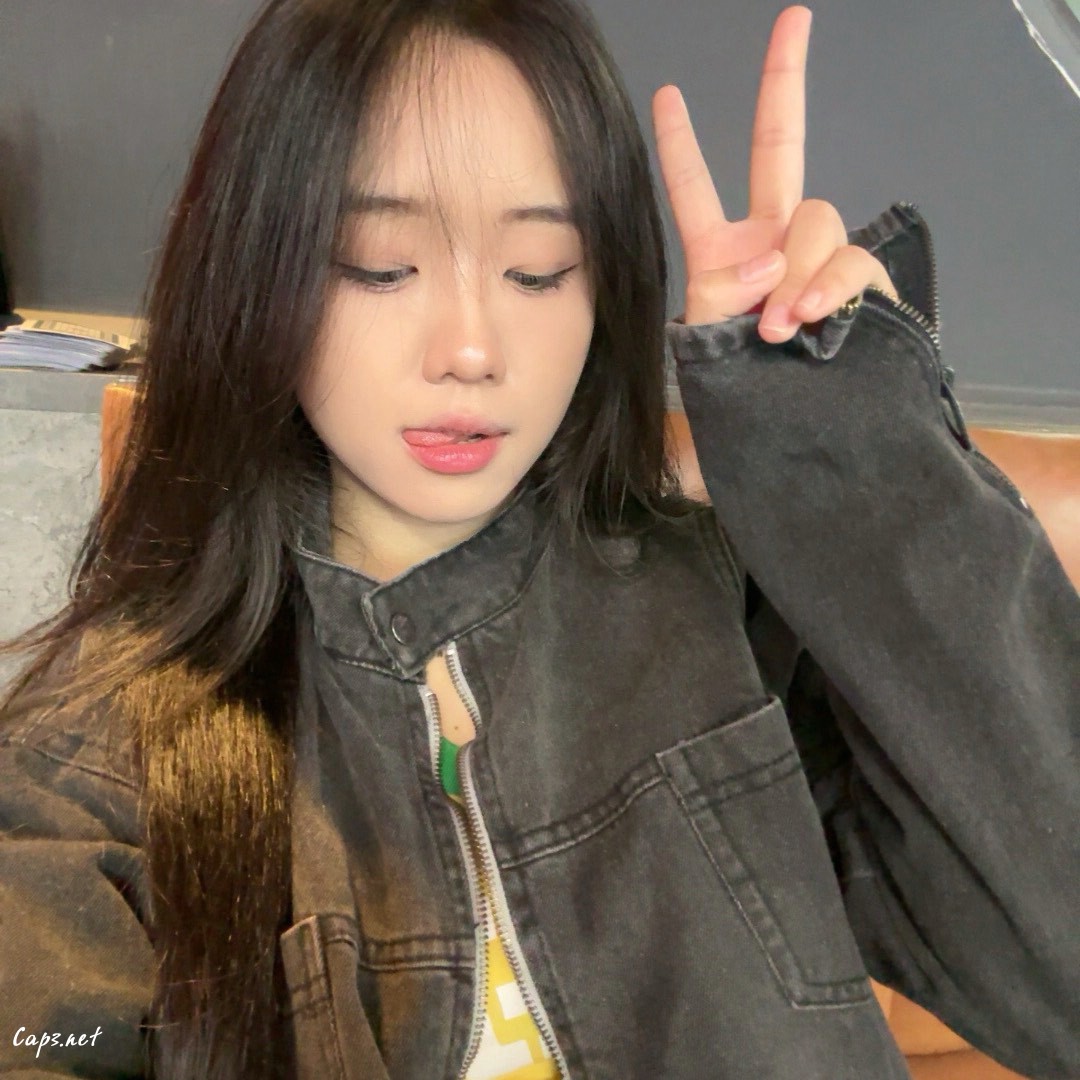 Clip sex Huyen Trang 204 tiktok huyentrangnee204 leaks 004 - Clip sex Huyền Trang 204 tiktok @huyentrangnee204