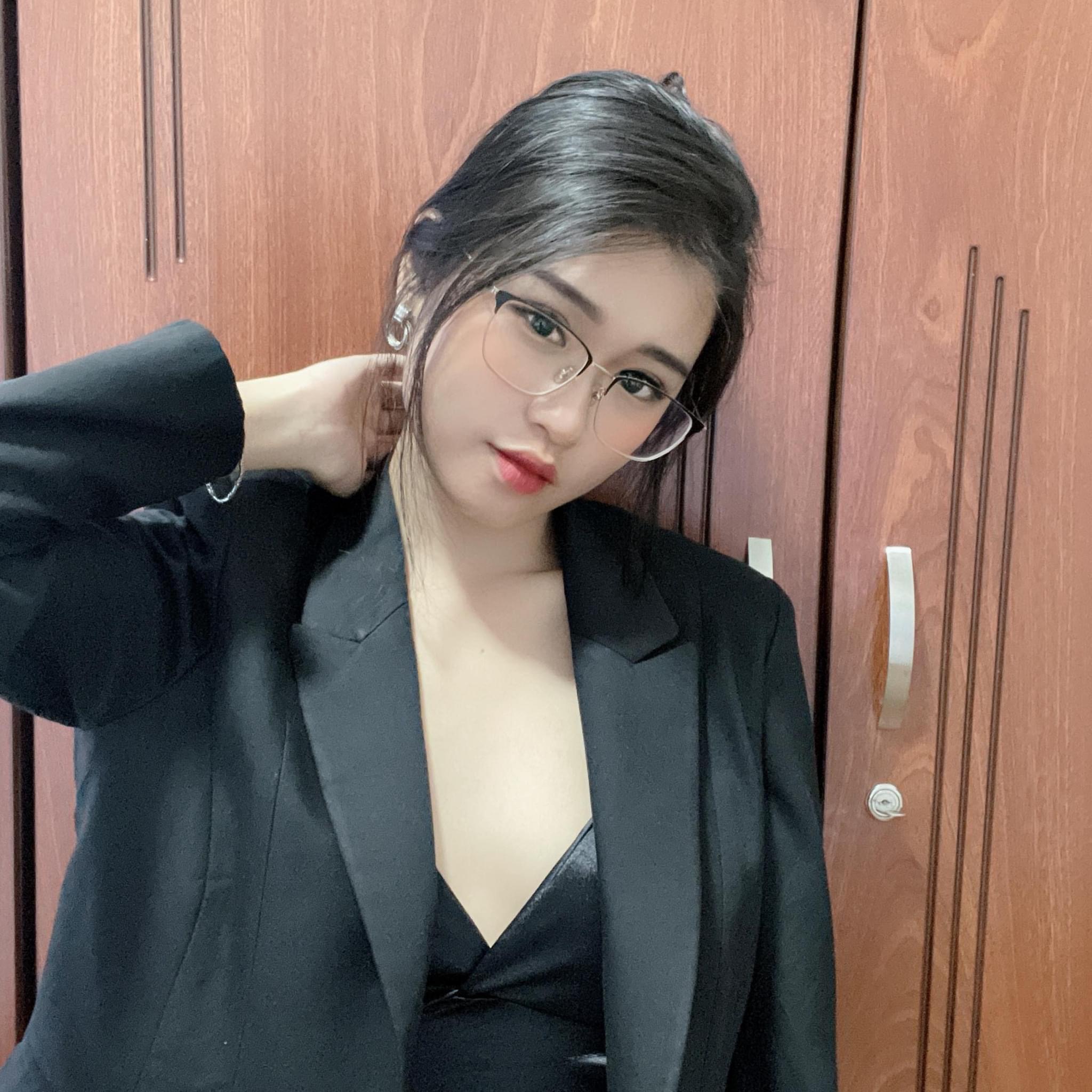 Các cặp đôi Nhật ký mây mưa thiên địa, lầu xanh lộ ảnh sex Dominic92 thiendia 2 - Các cặp đôi Nhật ký mây mưa thiên địa, lầu xanh lộ ảnh sex