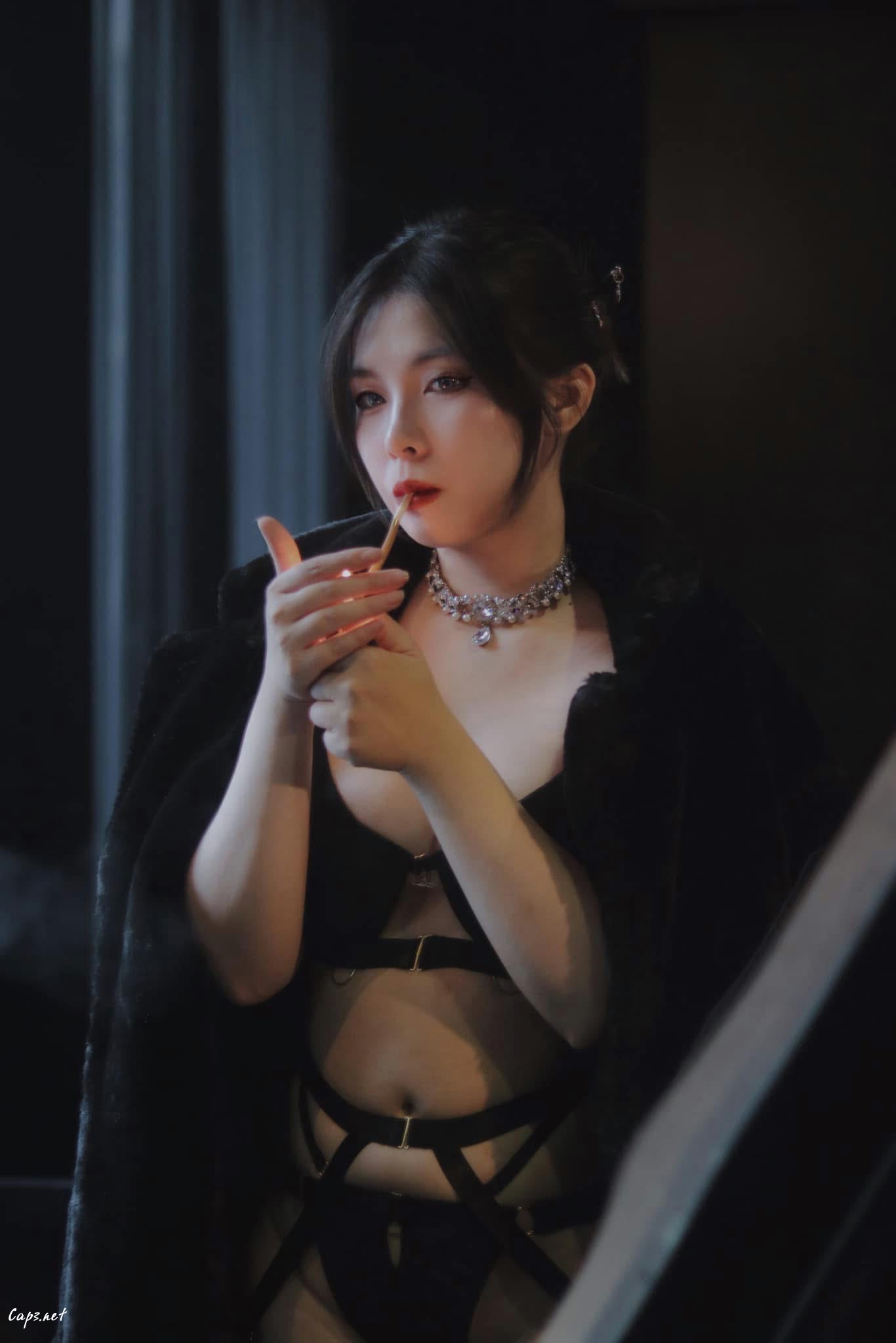 Swing Elena Black Bunny threesosme005 - luca_crossteria mẫu nude Nguyễn Minh Huyền leaks
