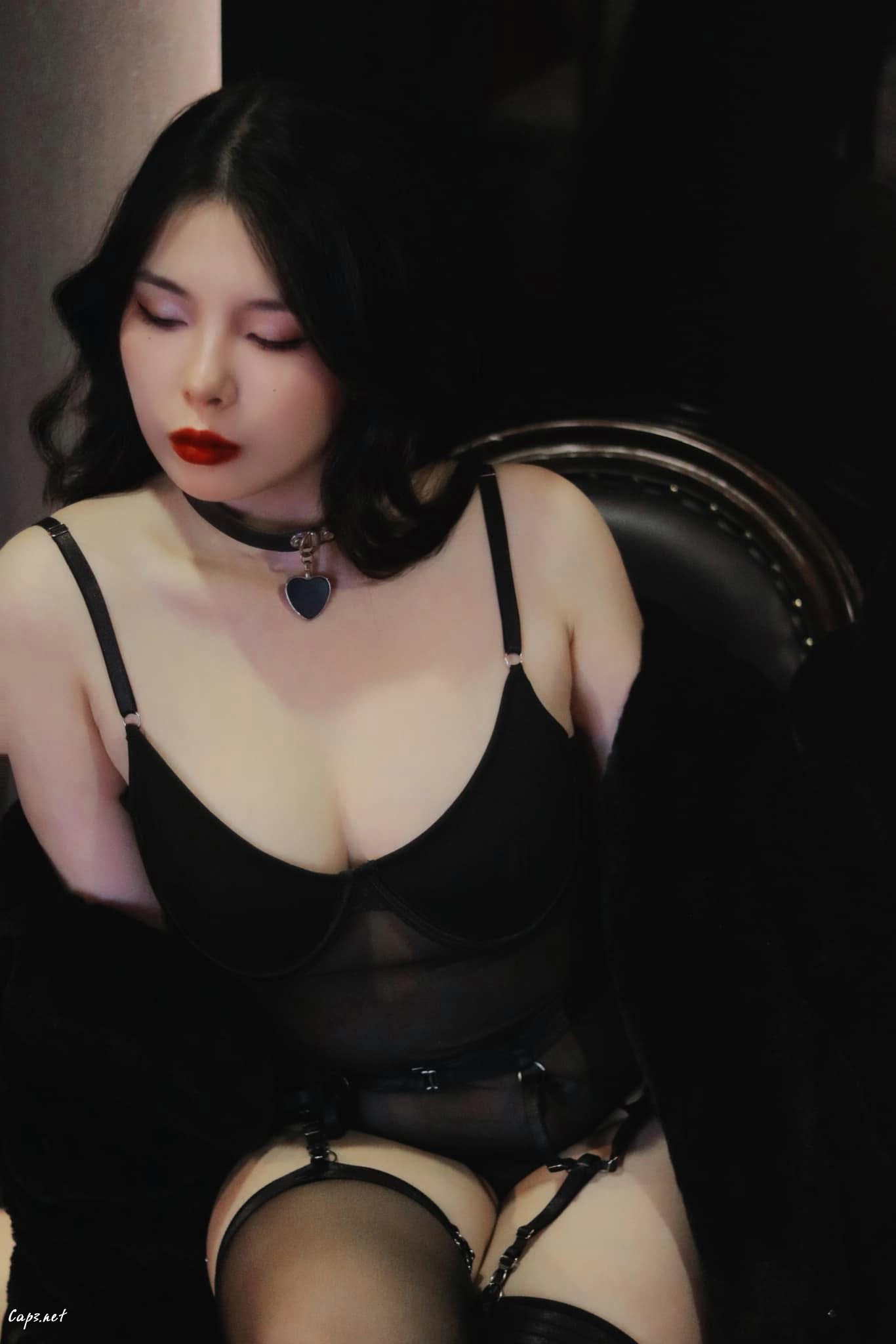 Swing Elena Black Bunny threesosme015 - luca_crossteria mẫu nude Nguyễn Minh Huyền leaks